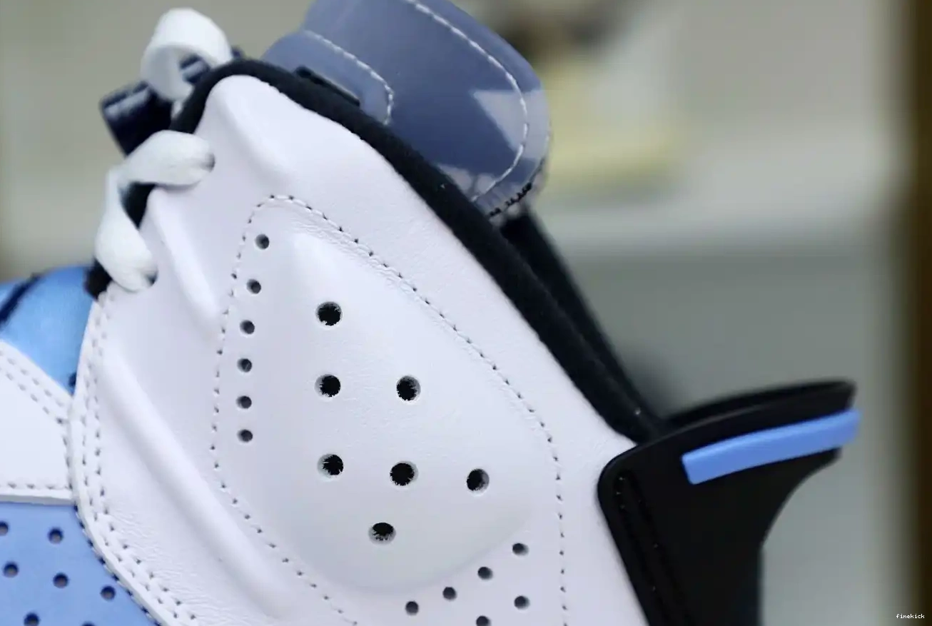 AIR 'UNC HOME' 6 RETRO JORDAN 0420